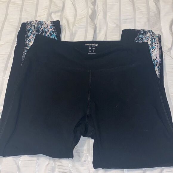 ✨ Women's Marika Mesh Insert Print Leggings✨ - Picture 2 of 6